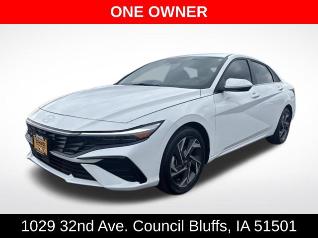 Used 2024 Hyundai Elantra SEL w/ Convenience Package FWD image 3