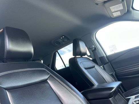 Used 2023 Ford Explorer XLT w/ Equipment Group 202A image 18