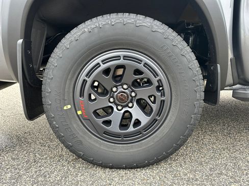 New 2026 Nissan Frontier PRO-4X w/ Pro Premium Package AWD/4WD image 17