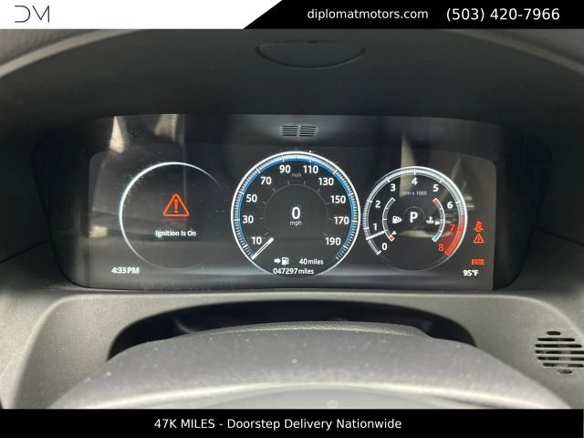 Used 2018 Jaguar XF S RWD image 30