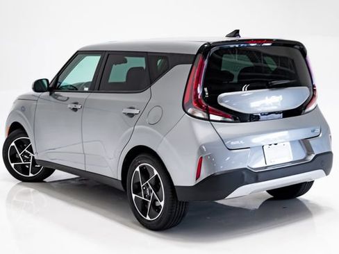 Certified 2024 Kia Soul EX FWD image 30
