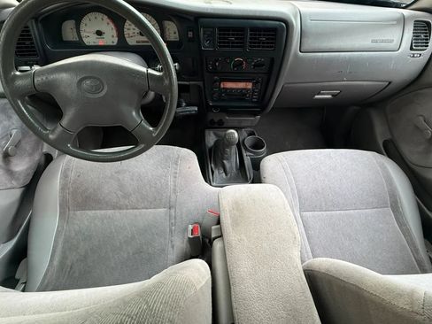 Used 2002 Toyota Tacoma 2WD Xtracab image 13