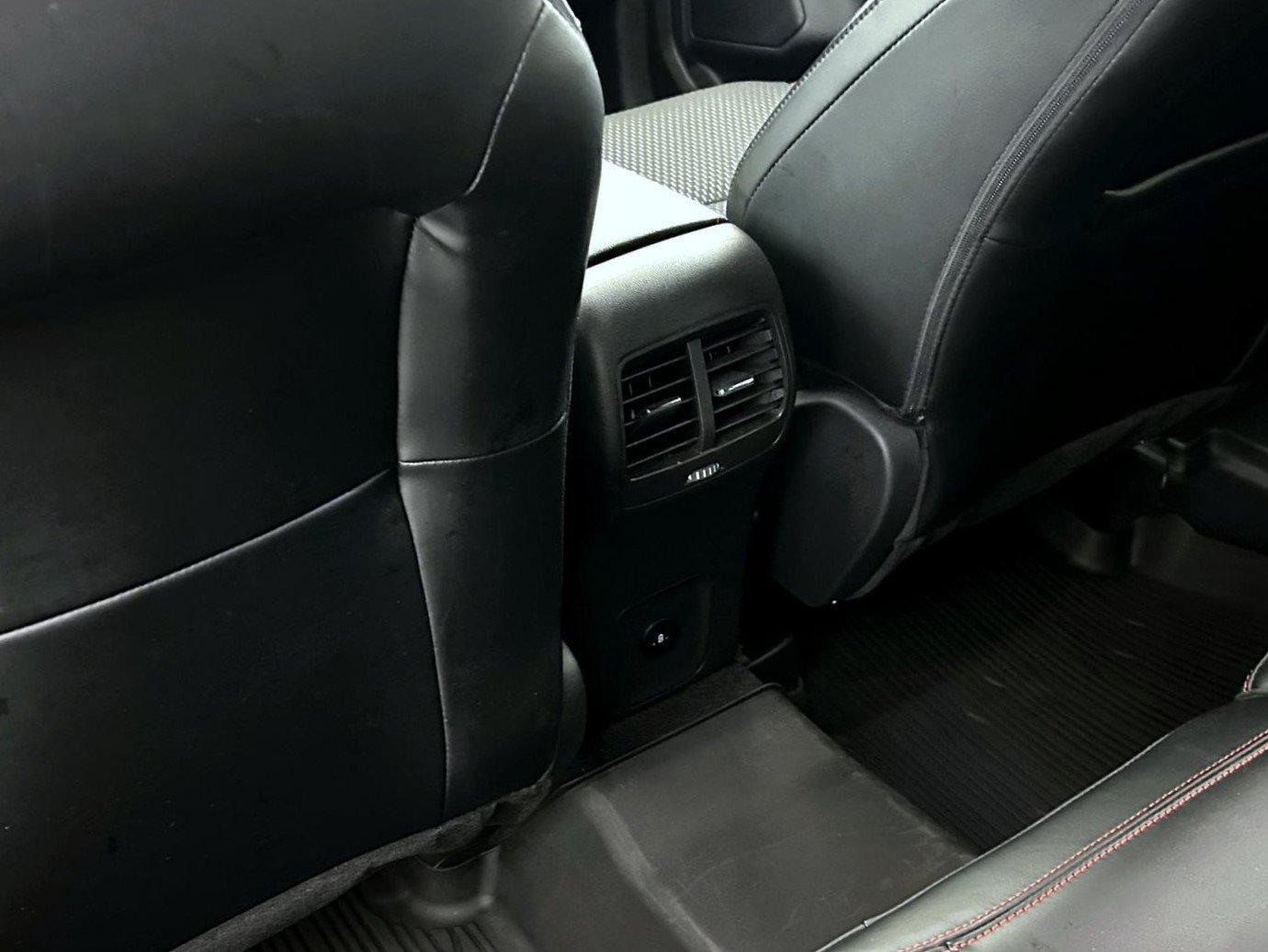 Used 2024 Ford Escape ST-Line w/ Tech Pack #1 AWD/4WD image 21