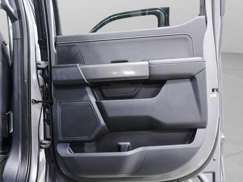 Used 2022 Ford F150 XLT w/ Equipment Group 302A High image 32