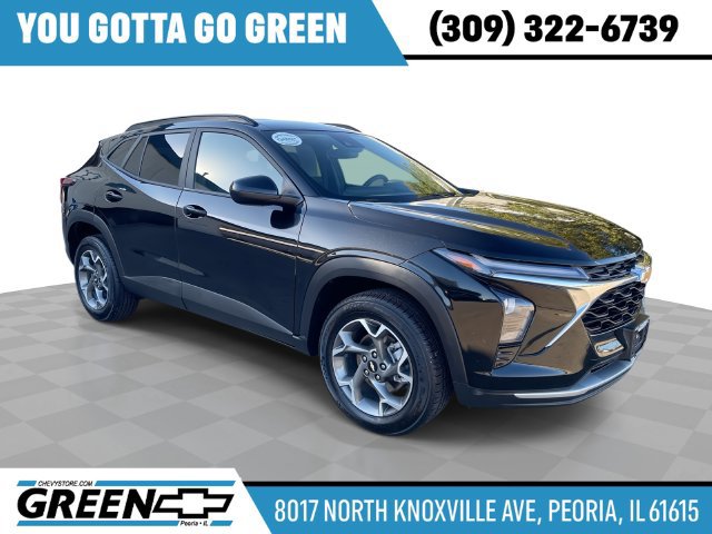 Used 2025 Chevrolet Trax LT FWD image 1