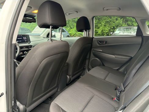Certified 2022 Hyundai Kona SEL FWD image 6
