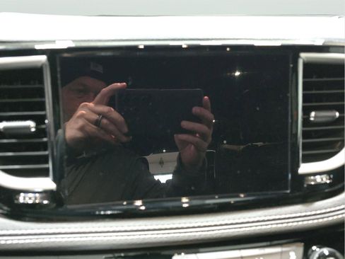 New 2026 Chrysler Pacifica Select w/ S Appearance Package image 14