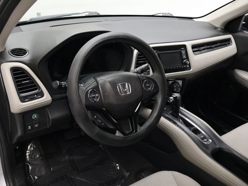 Used 2022 Honda HR-V LX image 15
