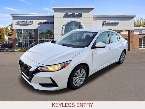 Used 2022 Nissan Sentra S image 4