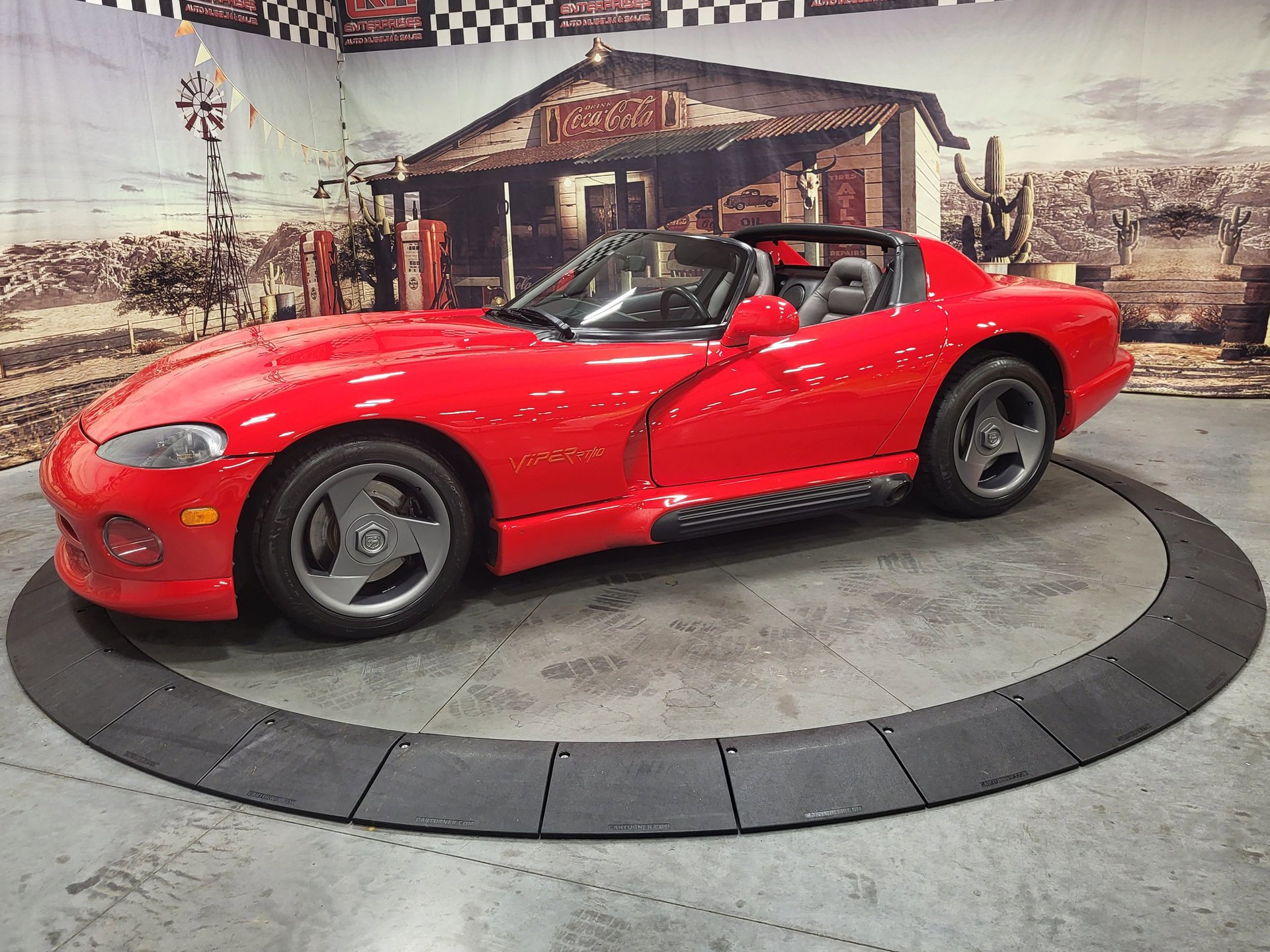 Used 1994 Dodge Viper RT/10 RWD image 2