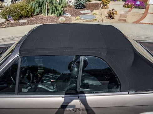Used 1989 BMW 325i Convertible RWD image 59
