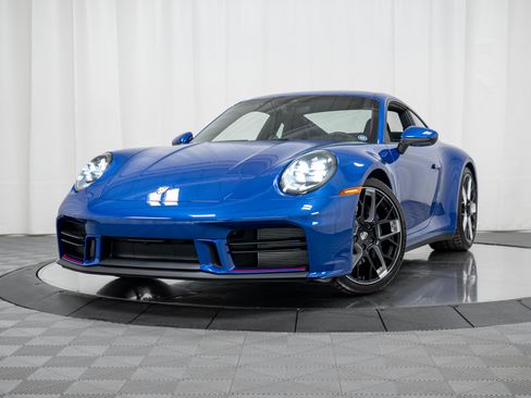 Used 2026 Porsche 911 Carrera T RWD image 50