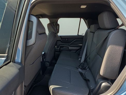 New 2026 Toyota 4Runner SR5 AWD/4WD image 14