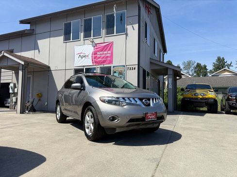 Used 2009 Nissan Murano SL w/ Technology Pkg FWD image 1