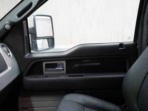 Used 2014 Ford F150 Platinum image 30