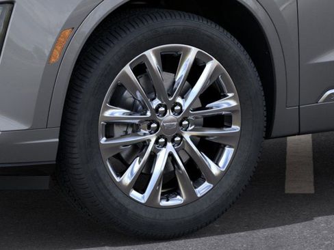 New 2025 Cadillac XT6 Premium Luxury image 9