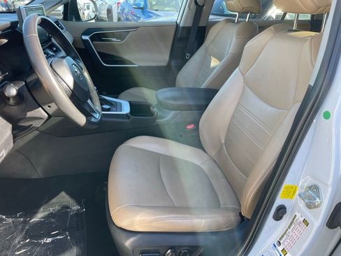 Used 2022 Toyota RAV4 Limited w/ Limited Grade Weather Package AWD/4WD image 6