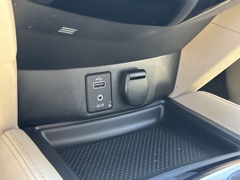 Used 2017 Nissan Rogue SL AWD/4WD image 23