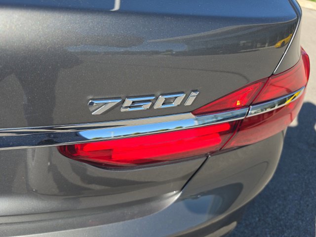 Used 2016 BMW 750i xDrive AWD/4WD image 6
