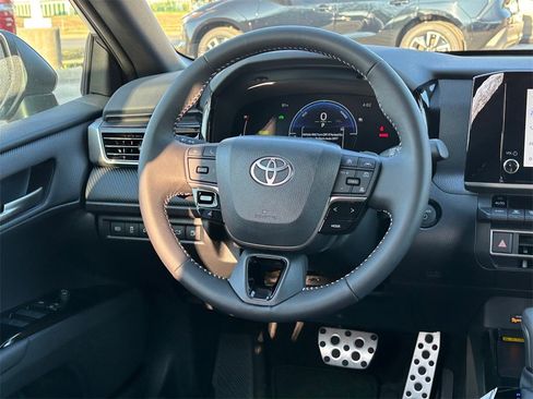 New 2026 Toyota Camry SE w/ Convenience Package image 24