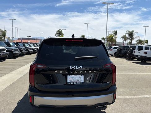 Used 2025 Kia Telluride S AWD/4WD image 6