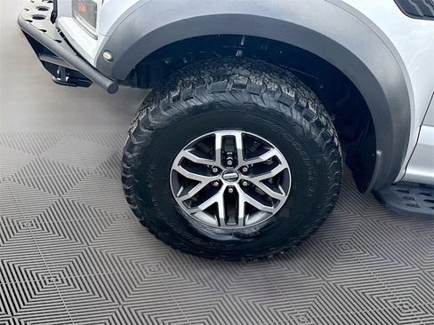 Used 2018 Ford F150 Raptor image 35