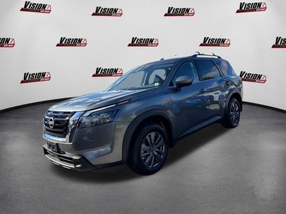 New 2025 Nissan Pathfinder SV