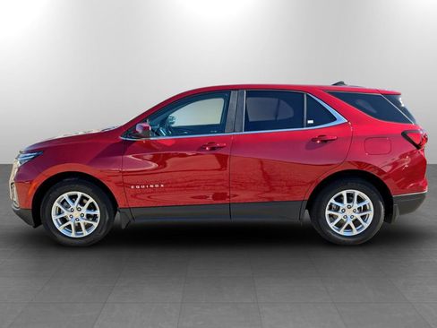 Used 2024 Chevrolet Equinox LT w/ LPO, Floor Liner Package FWD image 10