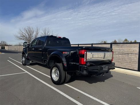 Used 2024 Ford F450 Platinum image 3