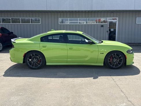Used 2023 Dodge Charger R/T w/ Plus Group image 2