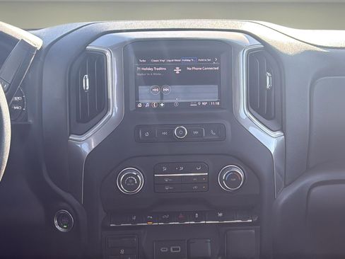 Used 2025 Chevrolet Silverado 2500 Custom w/ Custom Value Package image 10