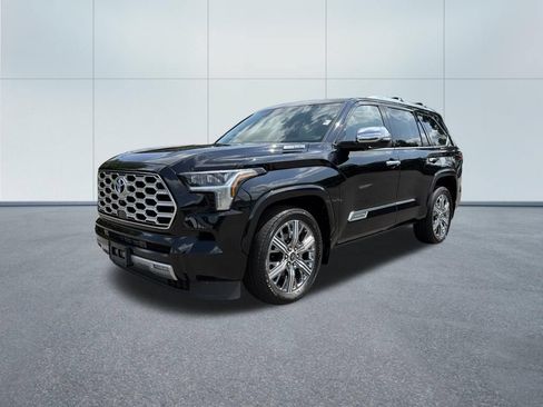 Used 2024 Toyota Sequoia Capstone AWD/4WD image 2