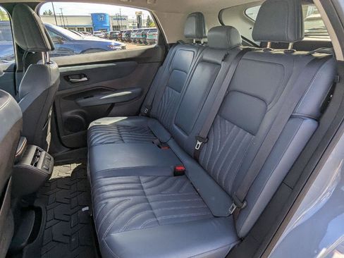 Used 2023 Nissan Ariya AWD/4WD image 13