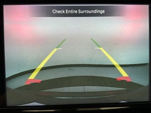Used 2024 Chrysler Pacifica Limited FWD image 15
