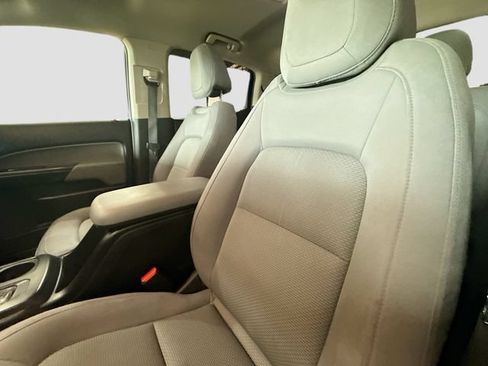Used 2017 GMC Canyon 2WD Crew Cab w/ Convenience Package image 19