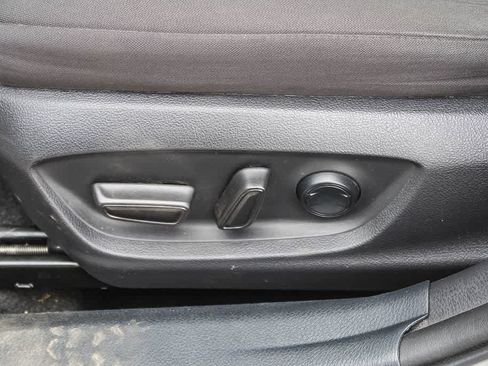 Used 2022 Toyota Camry LE FWD image 15