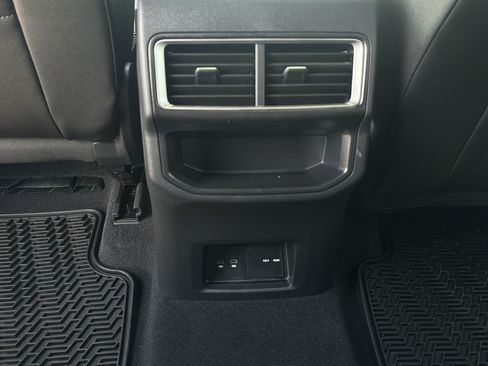 New 2026 Volkswagen Atlas Cross Sport SE AWD/4WD image 16