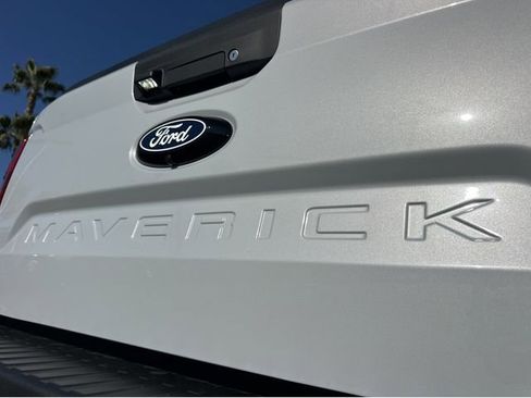 New 2026 Ford Maverick Lariat w/ Black Appearance Package image 21