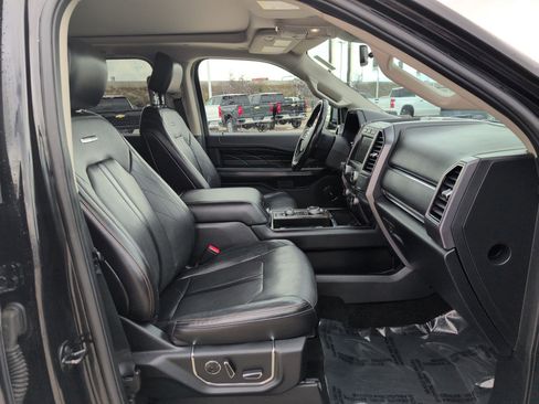 Used 2019 Ford Expedition Platinum image 30