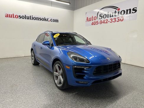 Used 2015 Porsche Macan Turbo image 1