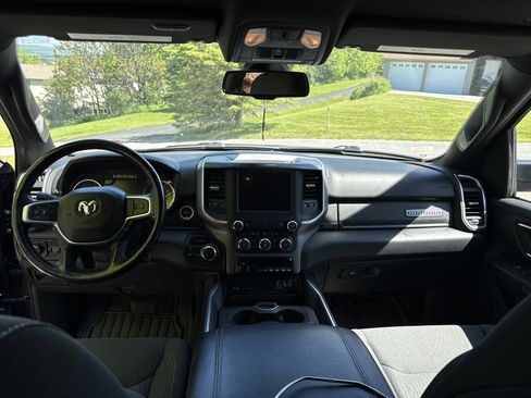 Used 2019 RAM 1500 Big Horn AWD/4WD image 14