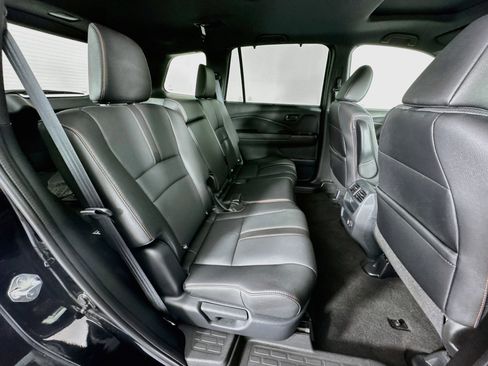 Certified 2023 Honda Passport TrailSport image 28