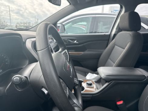 Used 2023 GMC Acadia SLE w/ Elevation Edition image 30