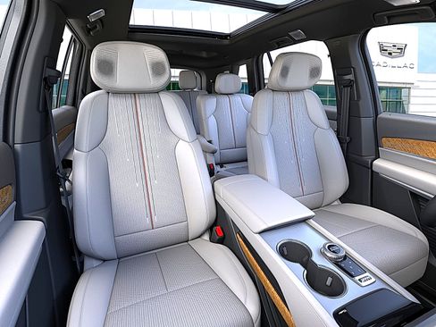 New 2027 Cadillac Vistiq Sport AWD/4WD image 16