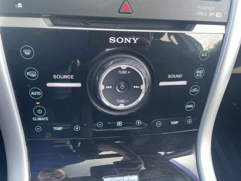 Used 2013 Ford Edge Limited image 23