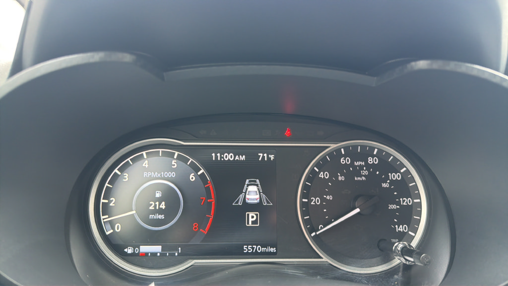 Used 2025 Nissan Versa SV w/ Trunk Package FWD image 17