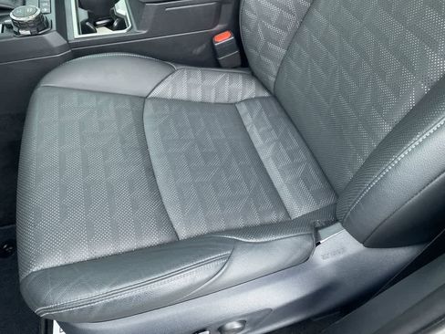 Used 2025 Toyota Tacoma TRD Sport w/ TRD Sport Premium Package image 11