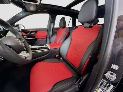 New 2026 Mercedes-Benz GLC 300 4MATIC image 12