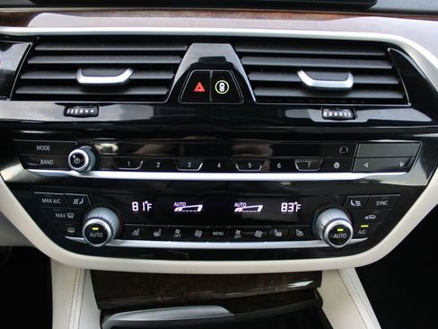 Used 2020 BMW 540i xDrive w/ Executive Package image 20