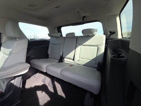 Used 2025 Ford Expedition Platinum w/ Driver's Package image 20